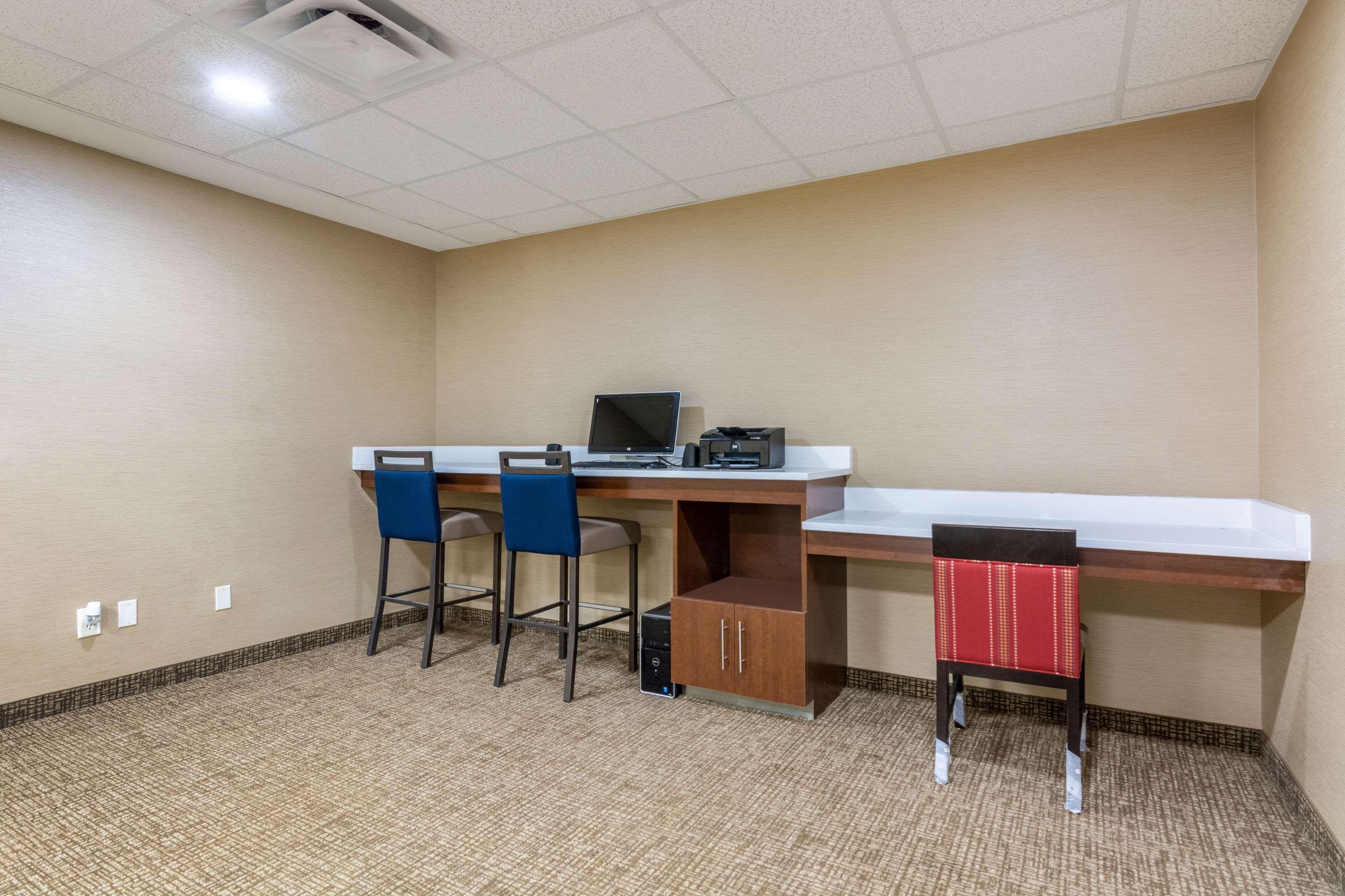 Comfort Inn 3*